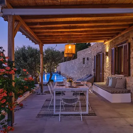 Hébergement de vacances Infinity Sea View Cosy With Private Pool