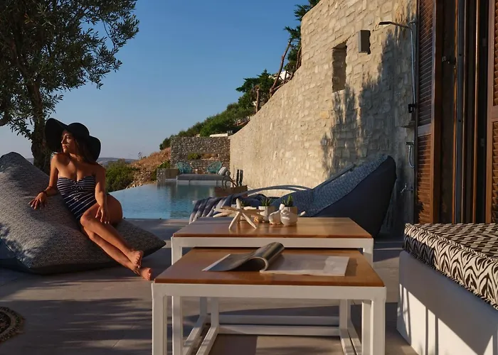 Infinity Sea View Cosy With Private Pool בית נופש